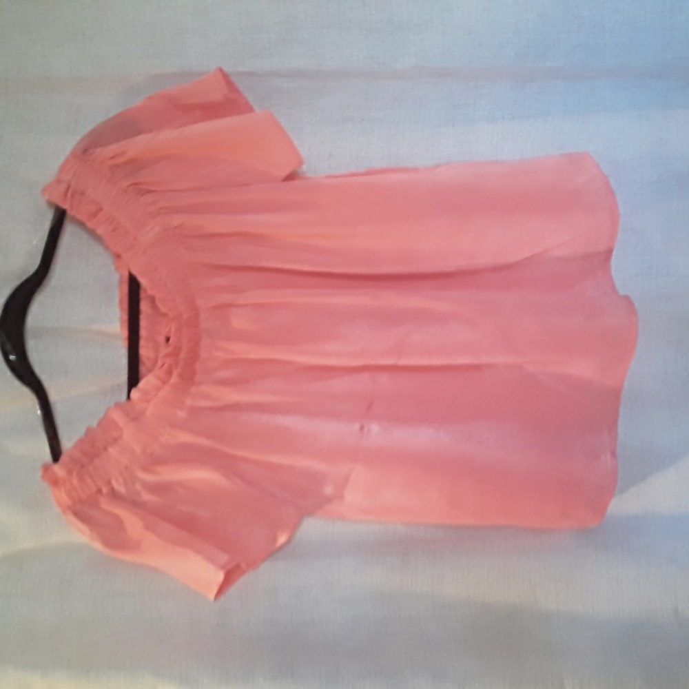 Smell The Roses Peach Off the Shoulder Ruffle Top Size Small
